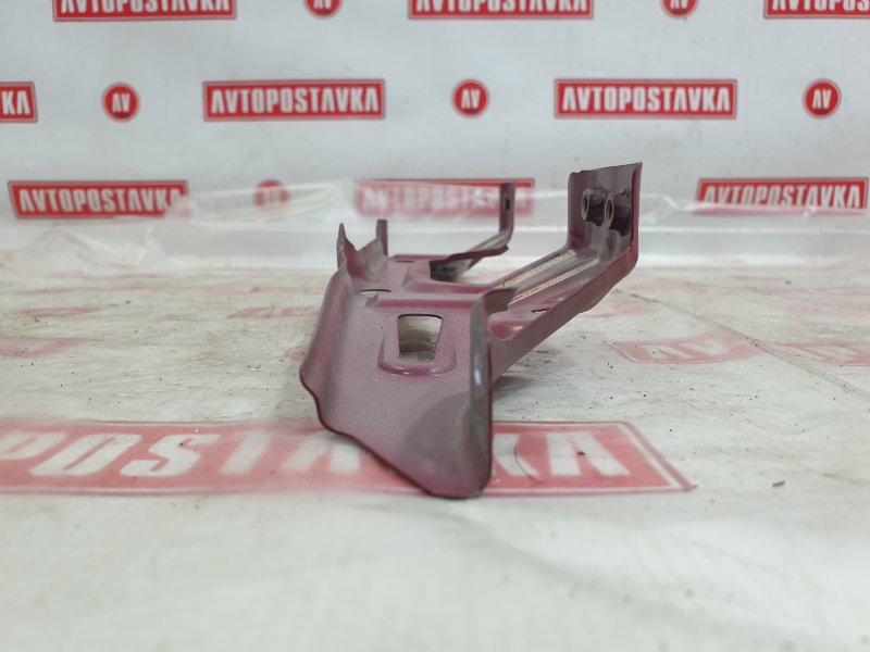 Кронштейн крыла, 1000 рублей, Красноярск