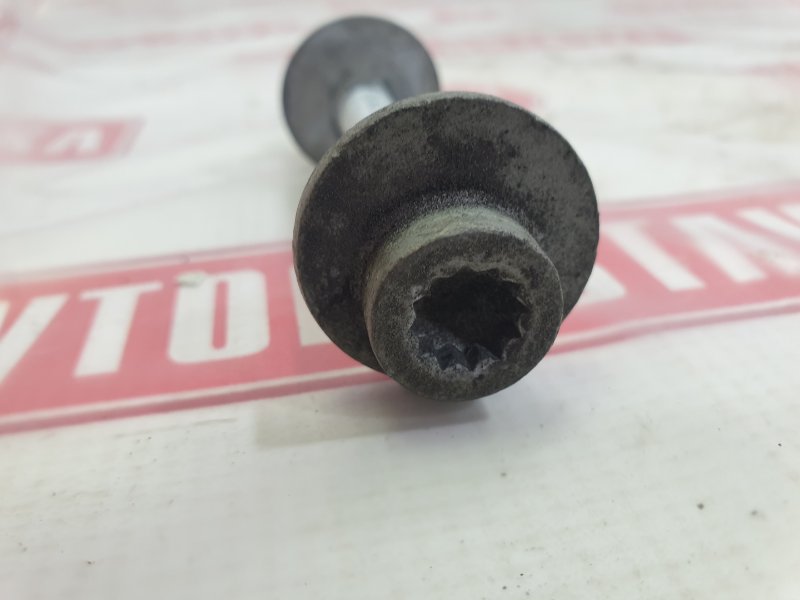 Болт развальный, 500 рублей, Красноярск