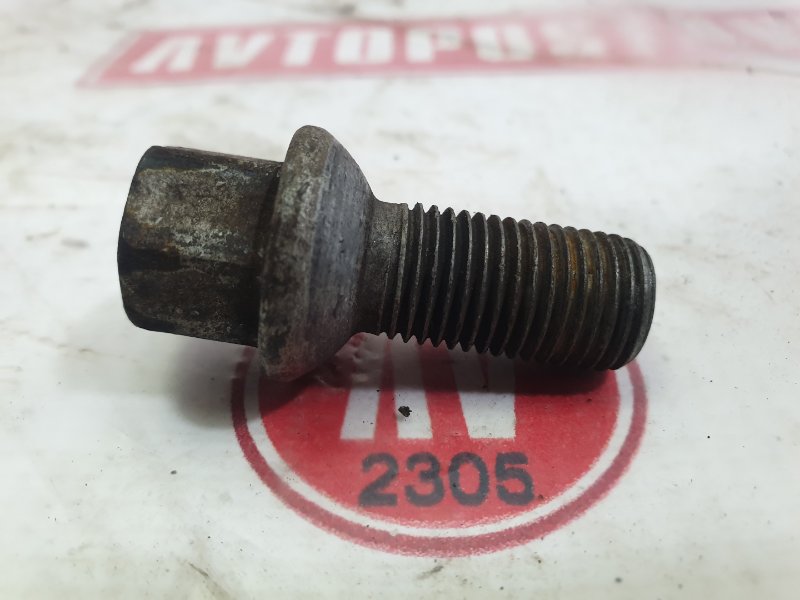 Болт колесный, 100 рублей, Красноярск