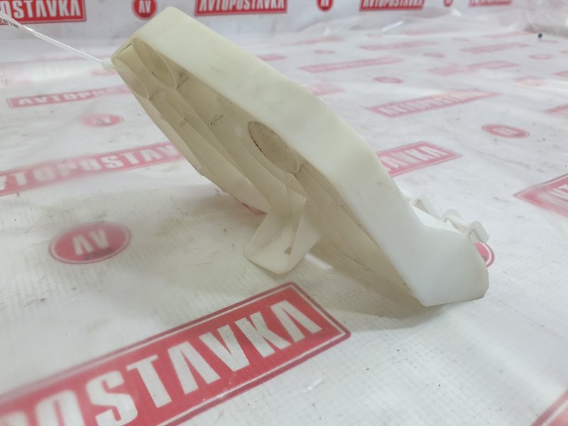 Планка под фару, 500 рублей, Красноярск