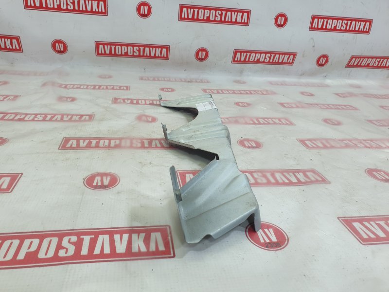 Кронштейн крыла, 500 рублей, Красноярск