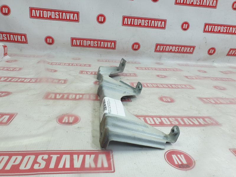 Кронштейн крыла, 500 рублей, Красноярск