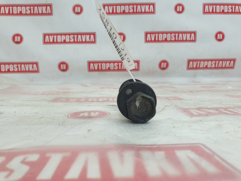 Болт развальный, 500 рублей, Красноярск