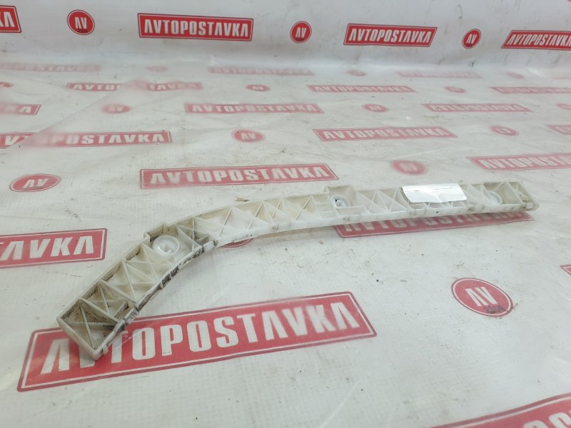 Клипса бампера, 500 рублей, Красноярск