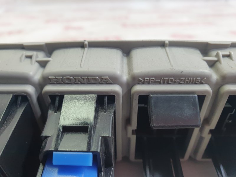 Кнопки в салон, 1000 рублей, Красноярск