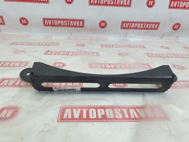 Кронштейн, 300 рублей, Красноярск