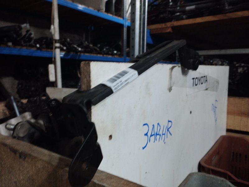 Кронштейн, 300 рублей, Красноярск