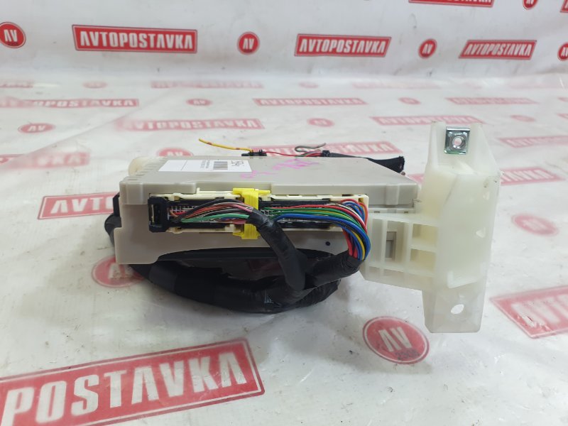 Блок предохранителей салонный, 500 рублей, Красноярск