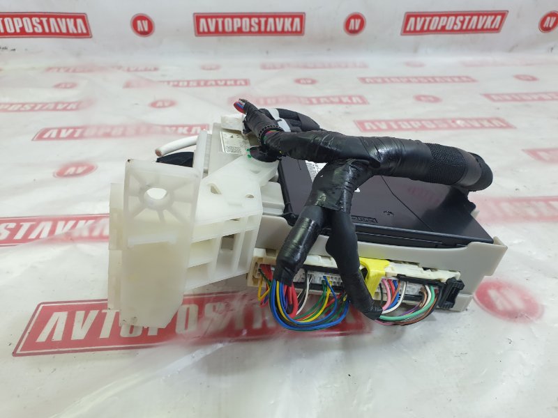 Блок предохранителей салонный, 500 рублей, Красноярск