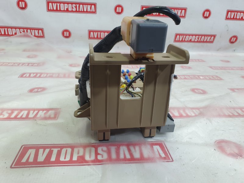 Блок предохранителей салонный, 500 рублей, Красноярск