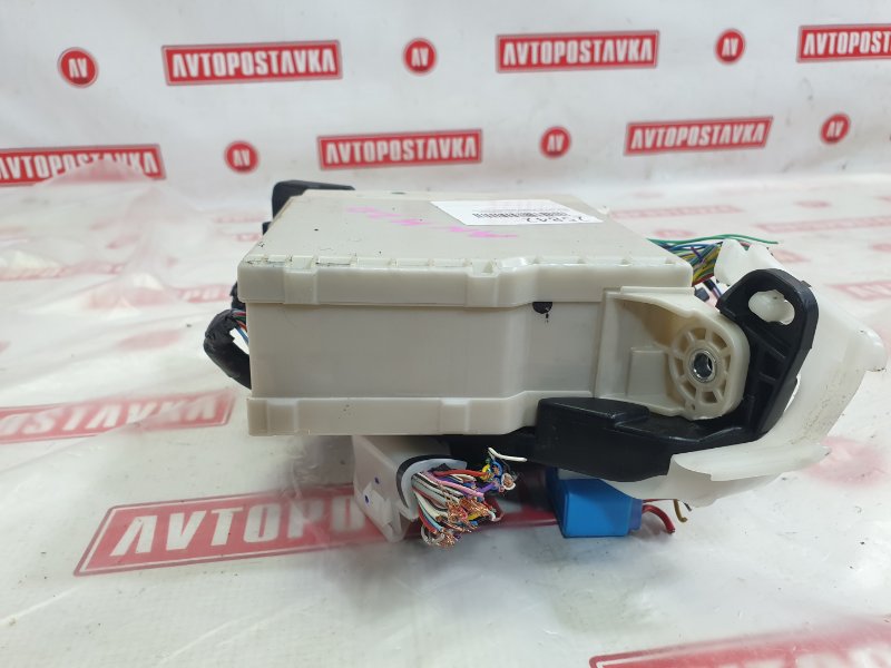 Блок предохранителей салонный, 1000 рублей, Красноярск