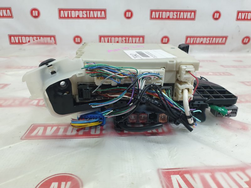 Блок предохранителей салонный, 1000 рублей, Красноярск