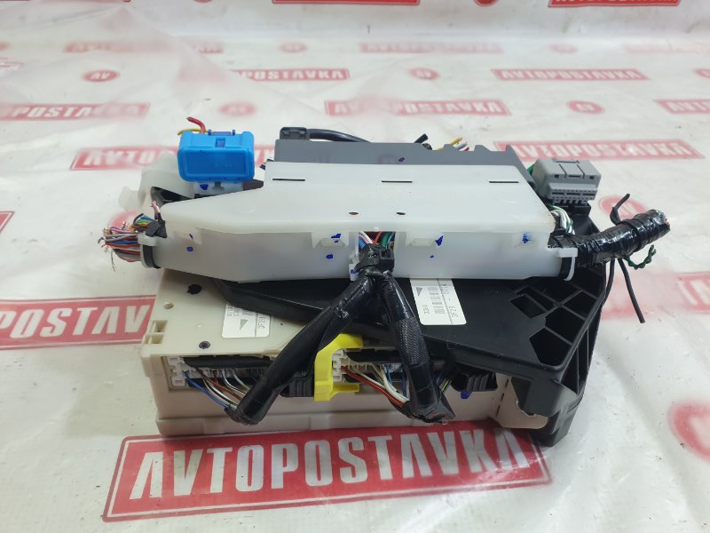 Блок предохранителей салонный, 1000 рублей, Красноярск