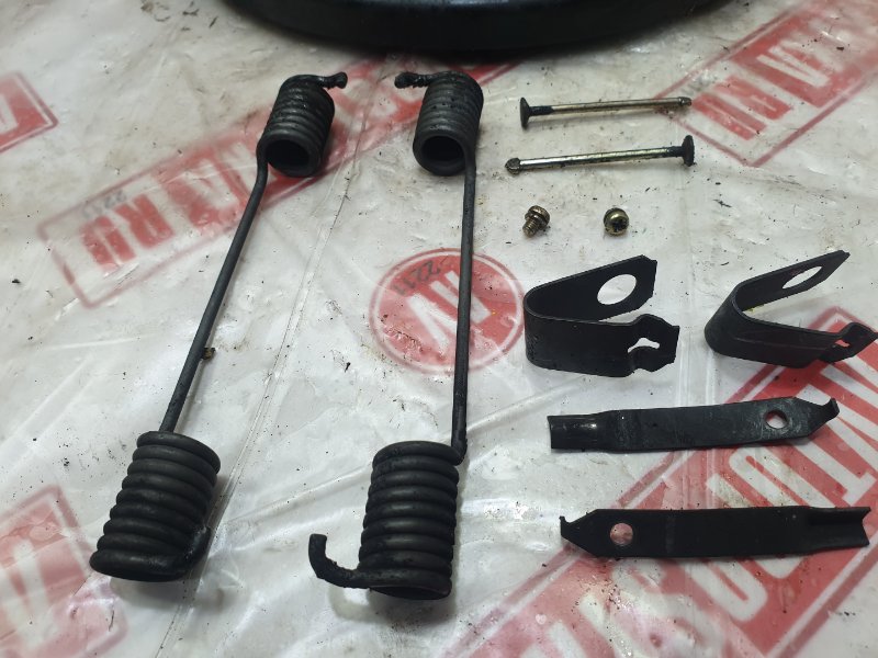 Механизм стояночного тормоза, 2000 рублей, Красноярск