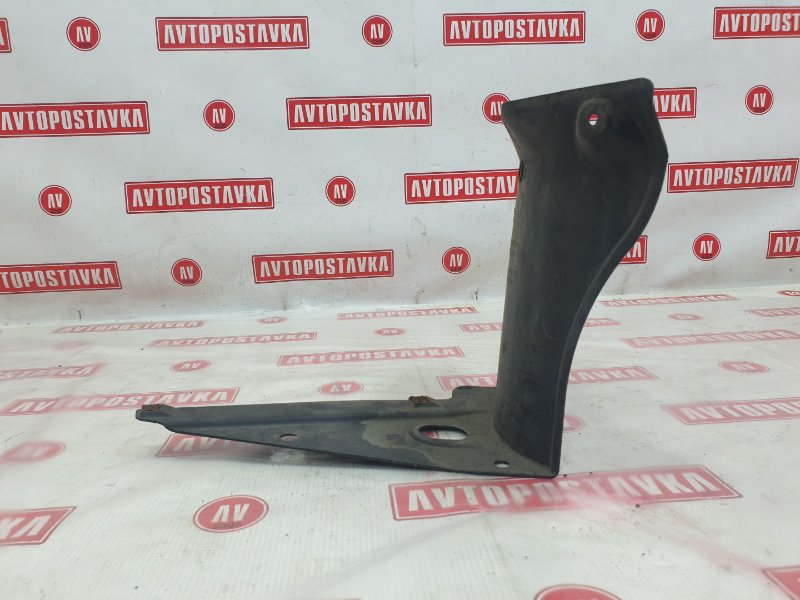 Подкрылок, 300 рублей, Красноярск