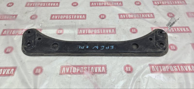 Подрамник поперечный, 200 рублей, Красноярск