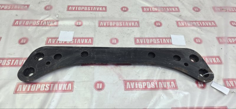 Подрамник поперечный, 200 рублей, Красноярск