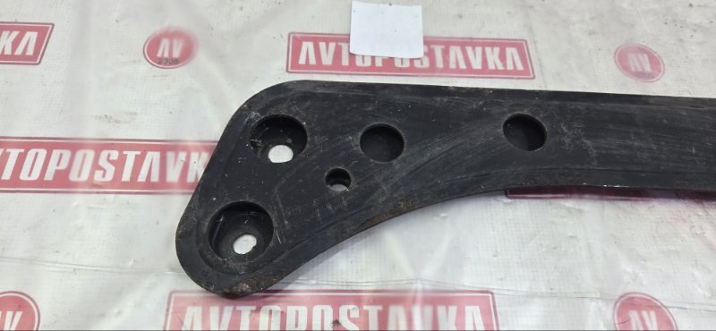 Подрамник поперечный, 200 рублей, Красноярск