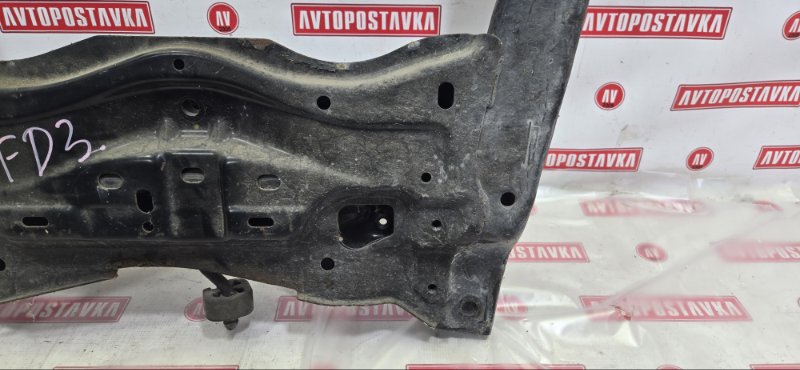 Подрамник поперечный, 4500 рублей, Красноярск