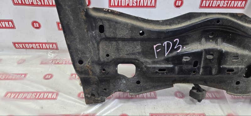 Подрамник поперечный, 4500 рублей, Красноярск