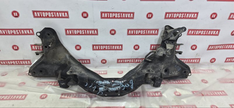 Подрамник поперечный, 700 рублей, Красноярск