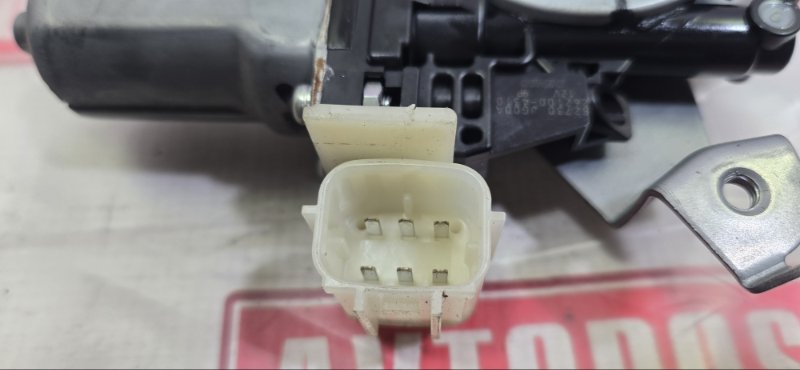 Стеклоподъемник, 500 рублей, Красноярск