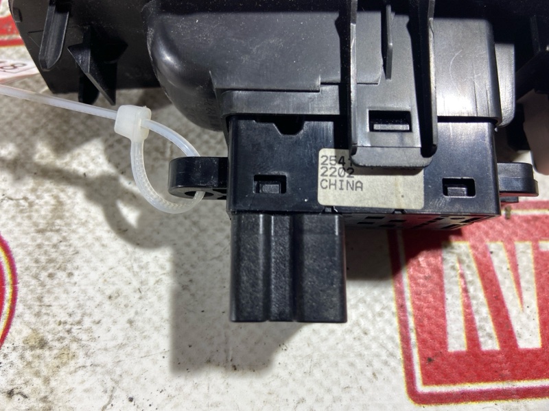 Блок управления стеклоподъемниками, 300 рублей, Красноярск