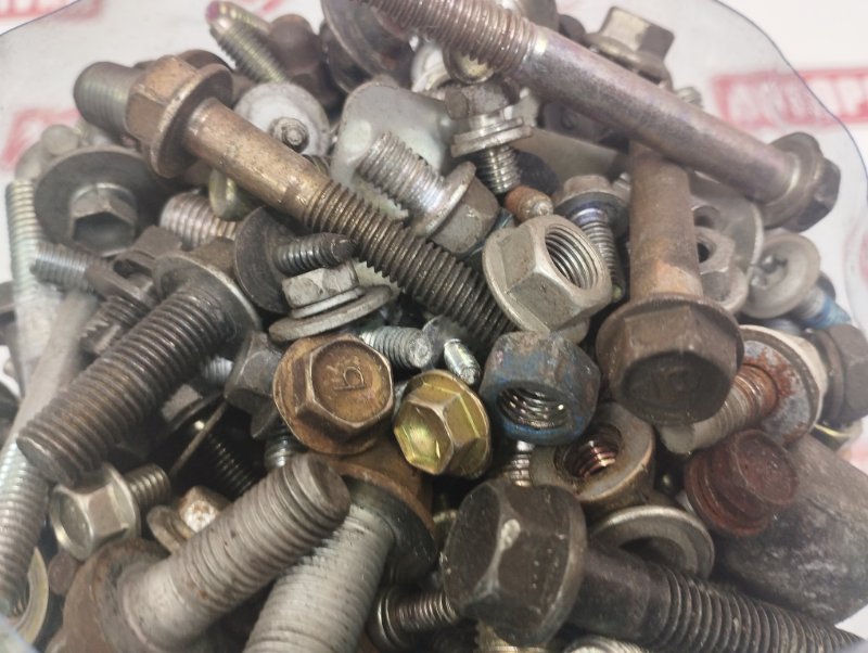 Болты, гайки, 2500 рублей, Красноярск
