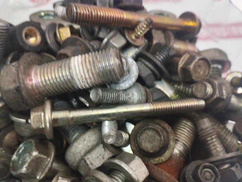 Болты, гайки, 2500 рублей, Красноярск