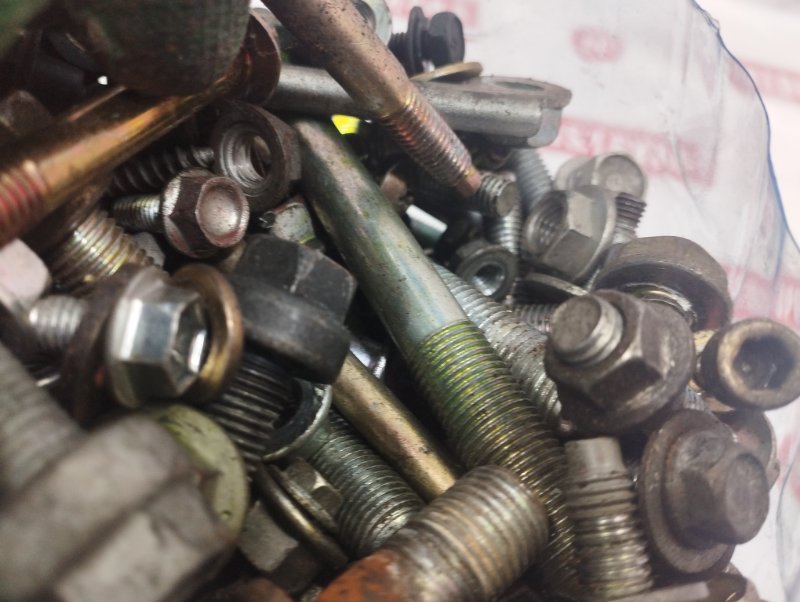 Болты, гайки, 2500 рублей, Красноярск