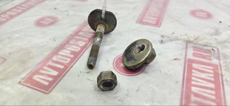 Болт развальный, 500 рублей, Красноярск