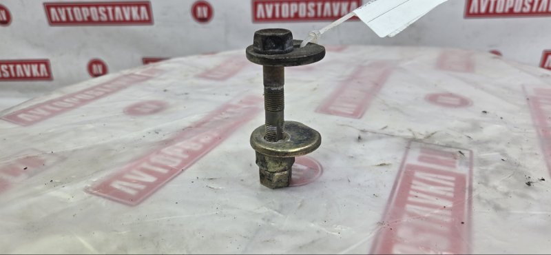 Болт развальный, 500 рублей, Красноярск