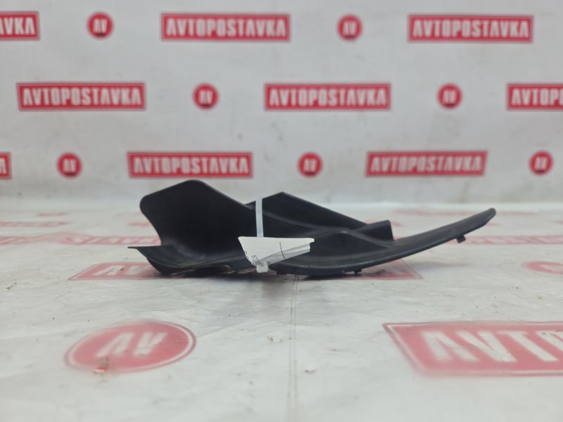 Решетка под лобовое стекло, 1000 рублей, Красноярск