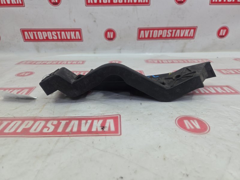 Клипса бампера, 500 рублей, Красноярск