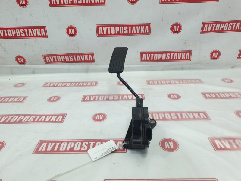 Педаль газа, 500 рублей, Красноярск