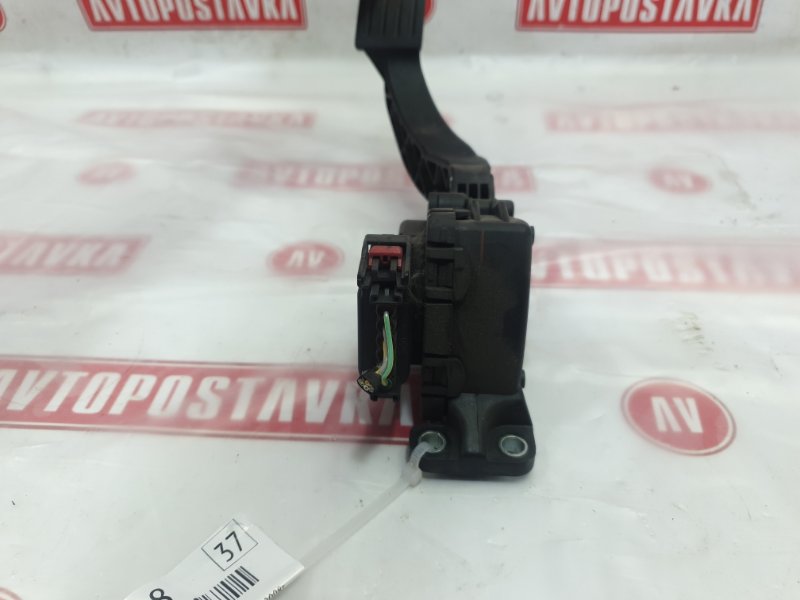 Педаль газа, 1000 рублей, Красноярск