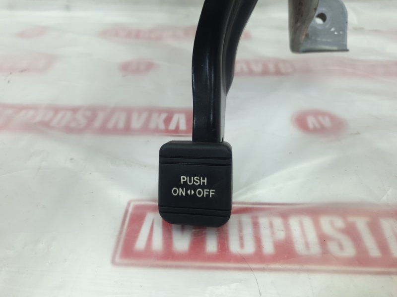 Педаль стояночного тормоза, 1000 рублей, Красноярск