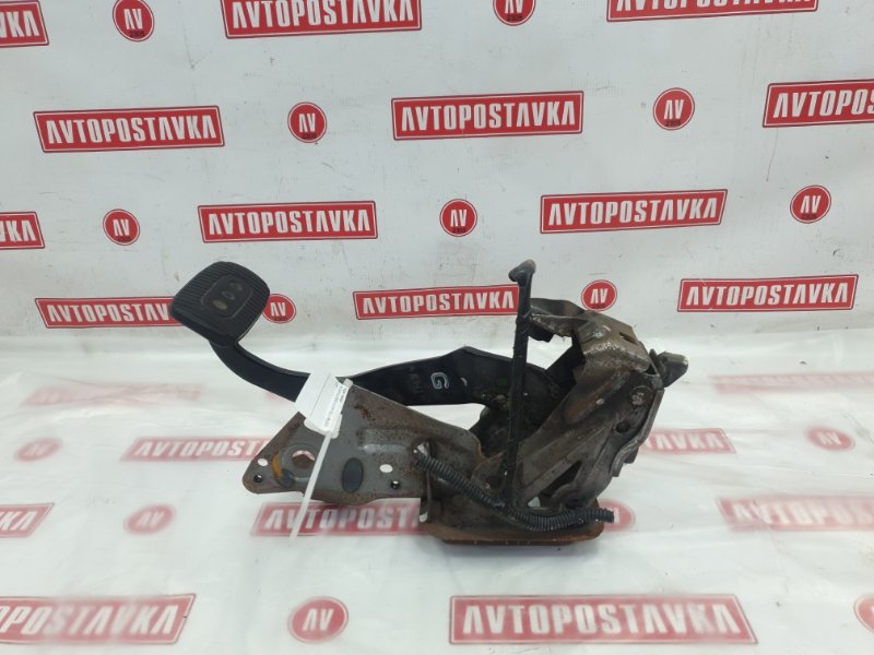 Педаль тормоза, 500 рублей, Красноярск