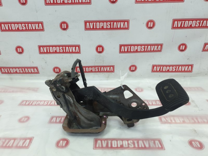 Педаль тормоза, 500 рублей, Красноярск