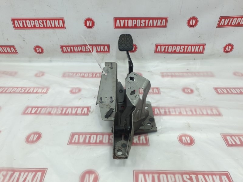 Педаль тормоза, 500 рублей, Красноярск