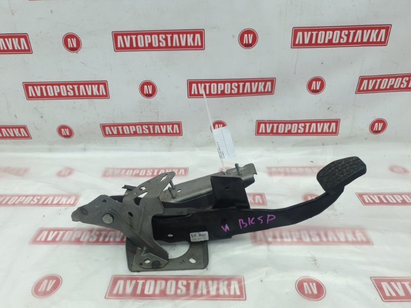 Педаль тормоза, 500 рублей, Красноярск