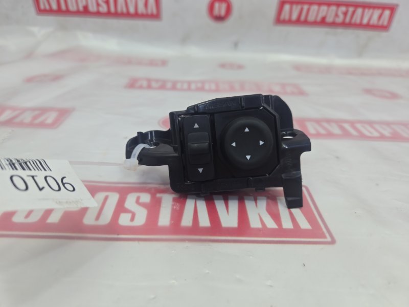 Блок управления зеркалами, 1000 рублей, Красноярск