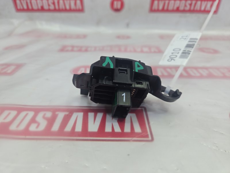 Блок управления зеркалами, 1000 рублей, Красноярск