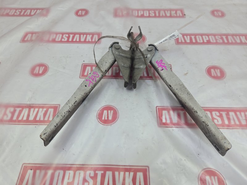 Петля капота, 200 рублей, Красноярск