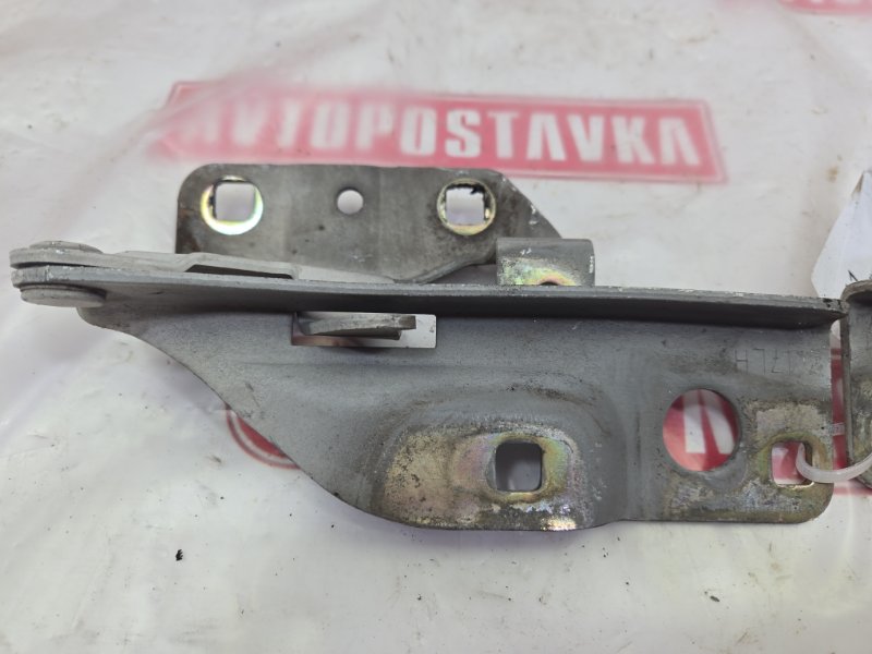 Петля капота, 200 рублей, Красноярск