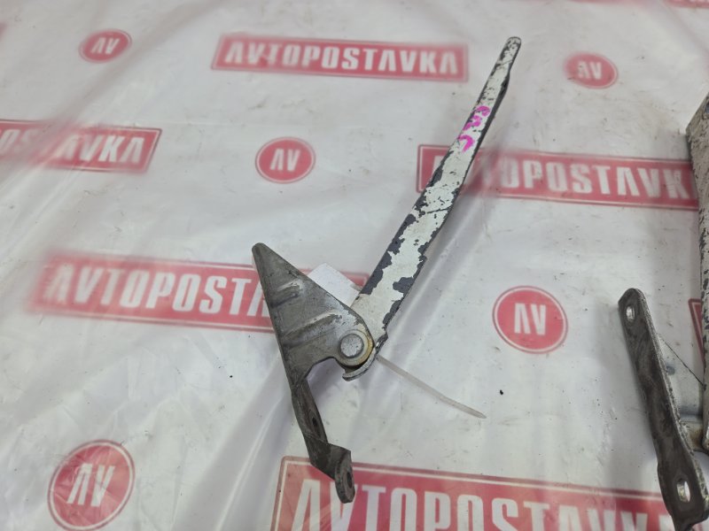 Петля капота, 200 рублей, Красноярск