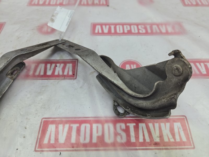 Петля капота, 200 рублей, Красноярск