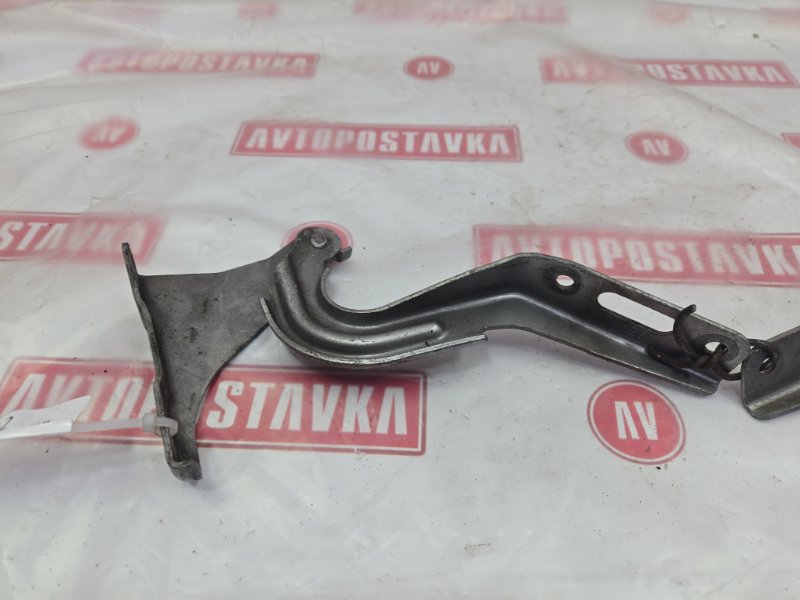 Петля капота, 200 рублей, Красноярск