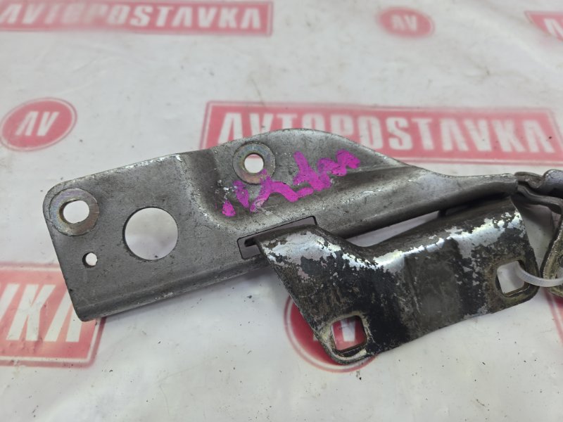 Петля капота, 100 рублей, Красноярск