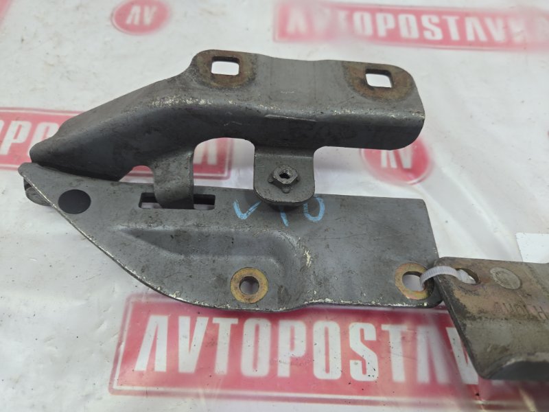 Петля капота, 200 рублей, Красноярск